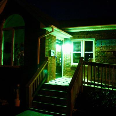 green light on house
